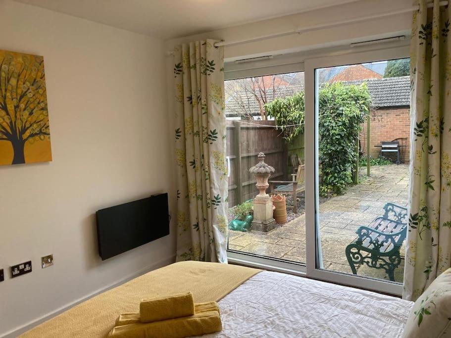 Park Cottage - Cosy 1 Bedroom Northampton Exterior photo